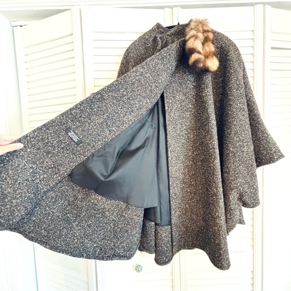 Vintage 1960s Cape Wool Coat with Fur Tails 60s MOD Flecked Tweed Black Gray - Picture 7 of 12